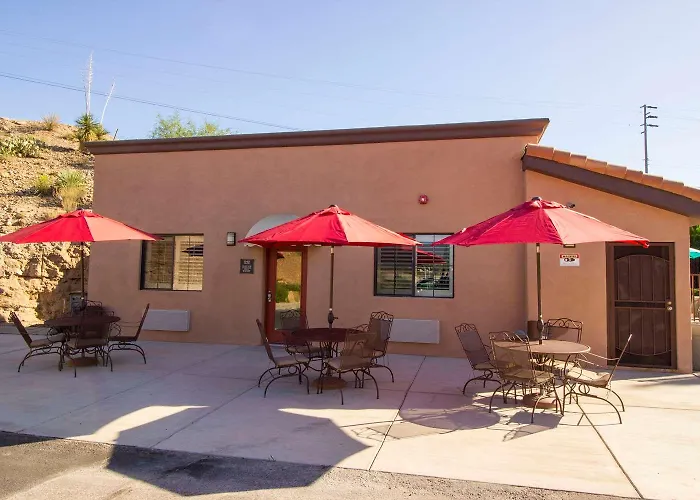 Western Copper Hills Hotel