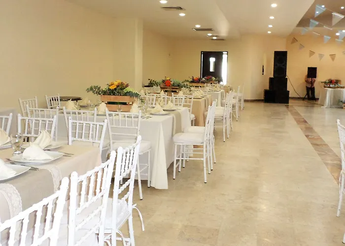 Western Copper Hills Hotel 3*