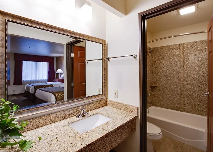 Western Copper Hills Hotel