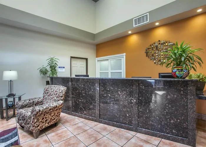 Western Copper Hills Hotel