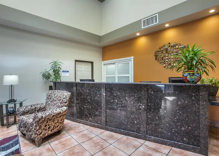 Western Copper Hills Hotel Globe