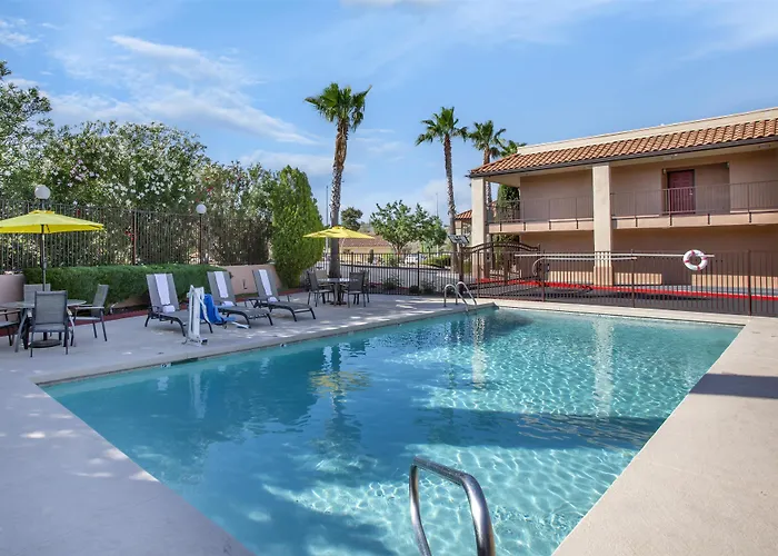 Western Copper Hills Hotel